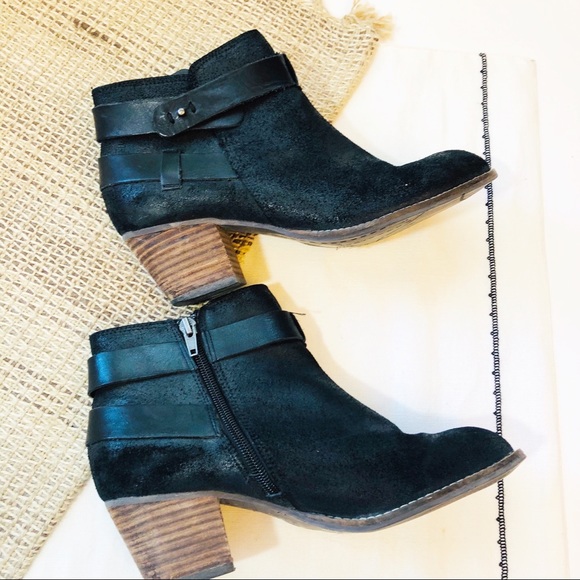 Anthropologie Shoes - Anthropologie Dolce Vita ankle booties chunky heel